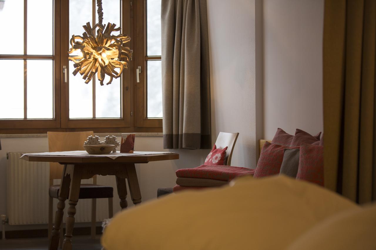 Am Dorfplatz Suites - Adults Only St. Anton am Arlberg Zewnętrze zdjęcie